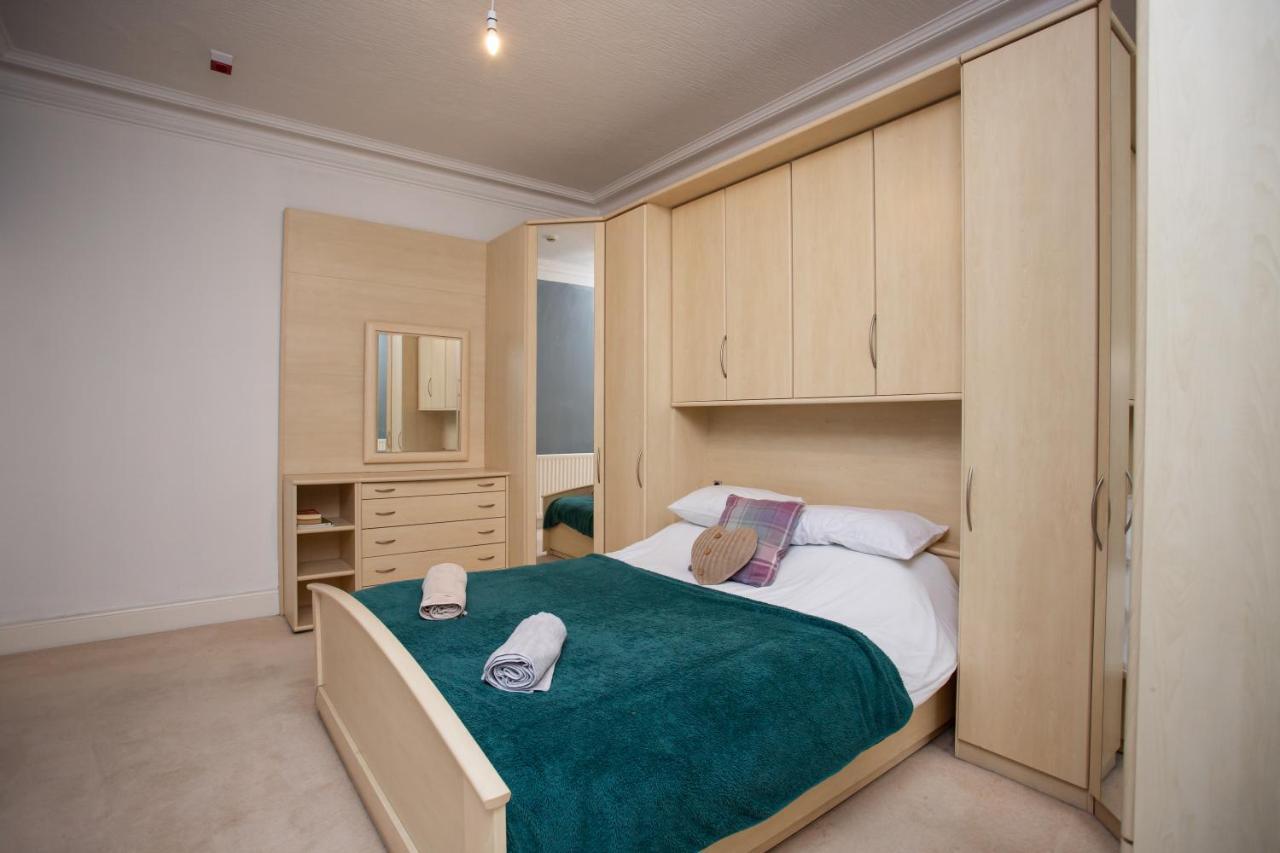 Roker Sea Front Apartments By #Shortstaysaway Sunderland  Exterior photo